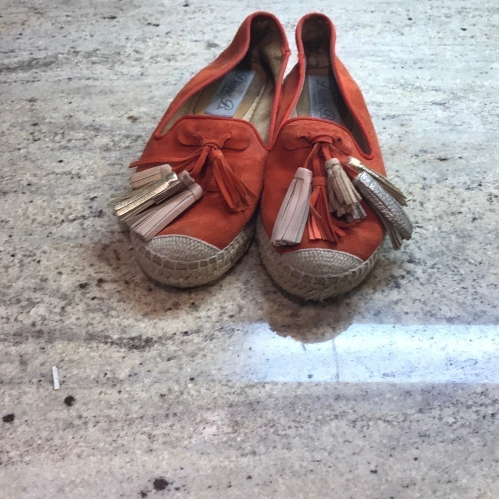 Diane B. Milano Red Suede Espadrilles Women’s Tassel Flats Size 6